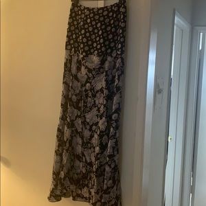 Never worn. Flynn Skye Maxi Skirt. Size 2.